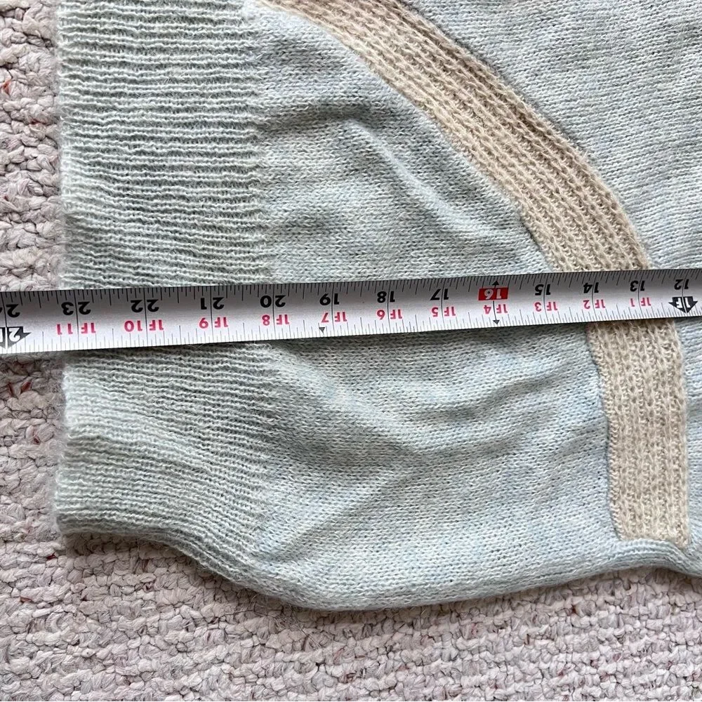 Vintage Mohair Wool Blend Made In Italy Trurtleneck Sweater